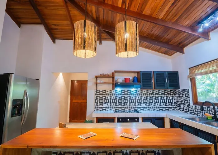 Curiol Boutique & Lounge Hotel