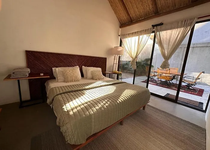 Curiol Boutique & Lounge 3*