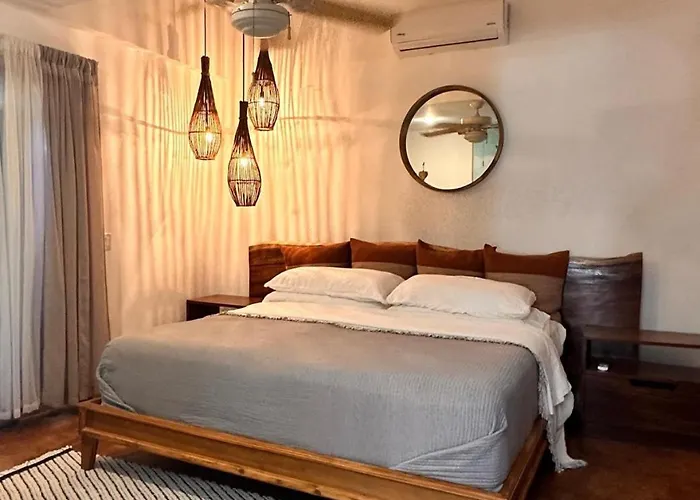 Curiol Boutique & Lounge Hotel