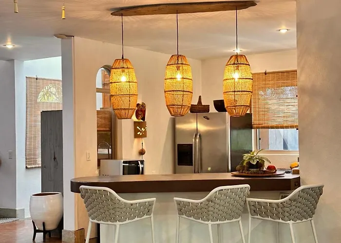 Curiol Boutique & Lounge Hotel