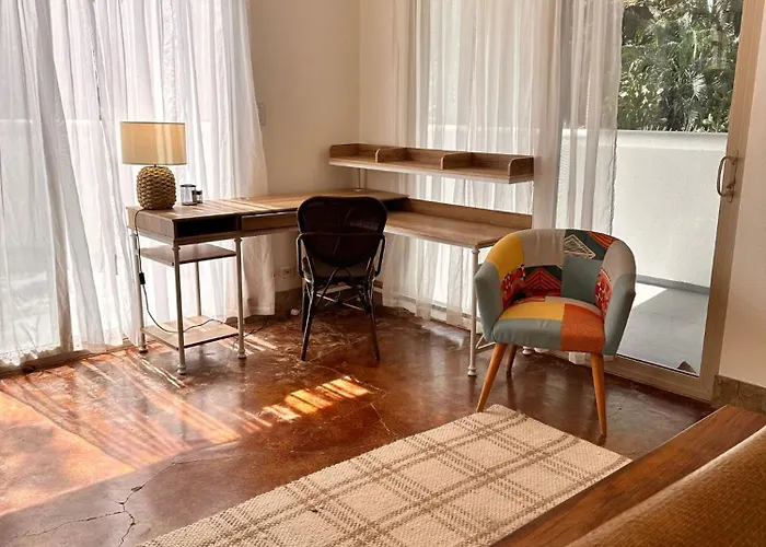 Curiol Boutique & Lounge 3*