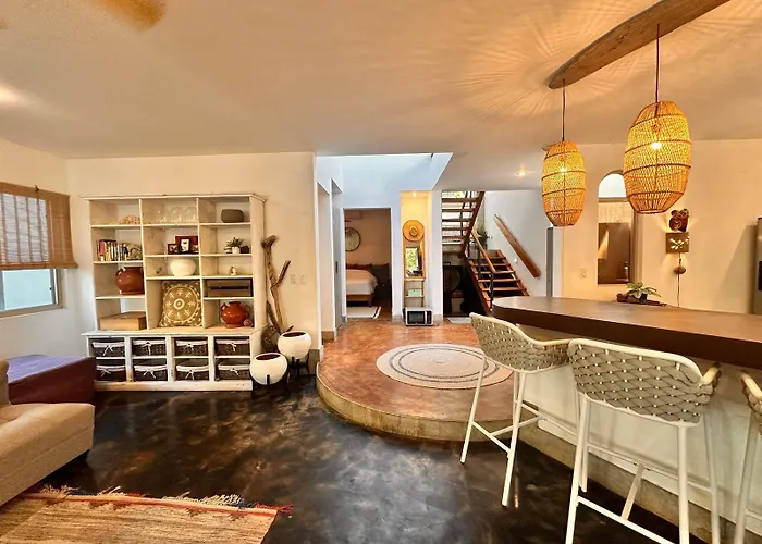 Curiol Boutique & Lounge 3*